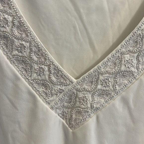 WHBM sleeveless blouse - Picture 5 of 7